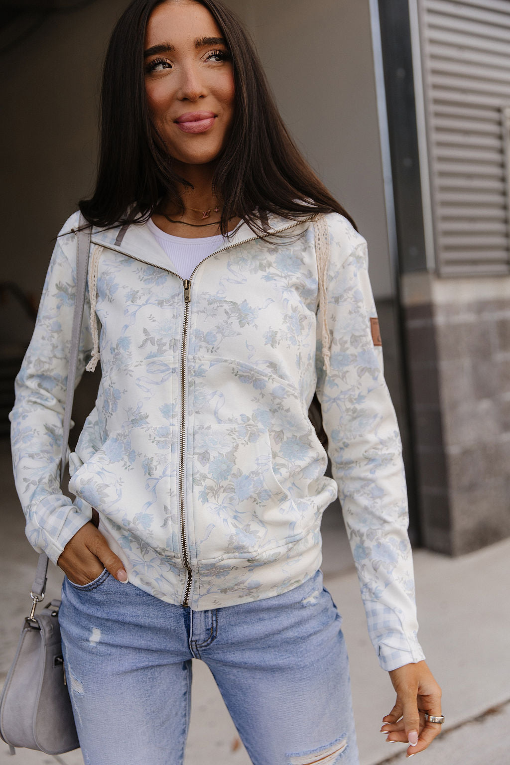 BEVIQUEEN FullZip Sweatshirt - Blue Ribbon Blooms