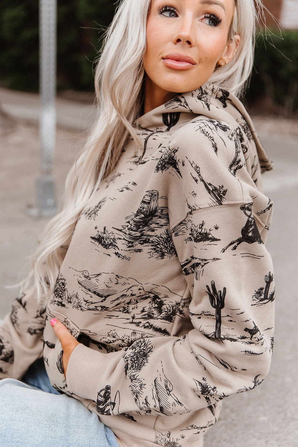 BEVIQUEEN Everywear Hoodie - Cowboy Country