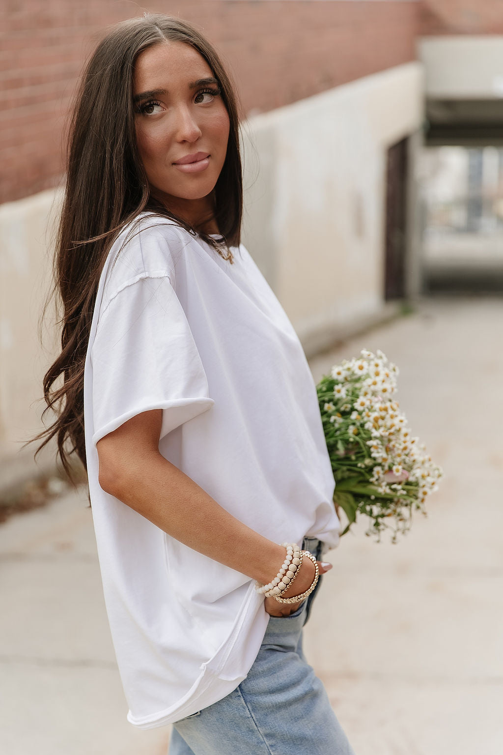 BEVIQUEEN Boyfriend Tee - White