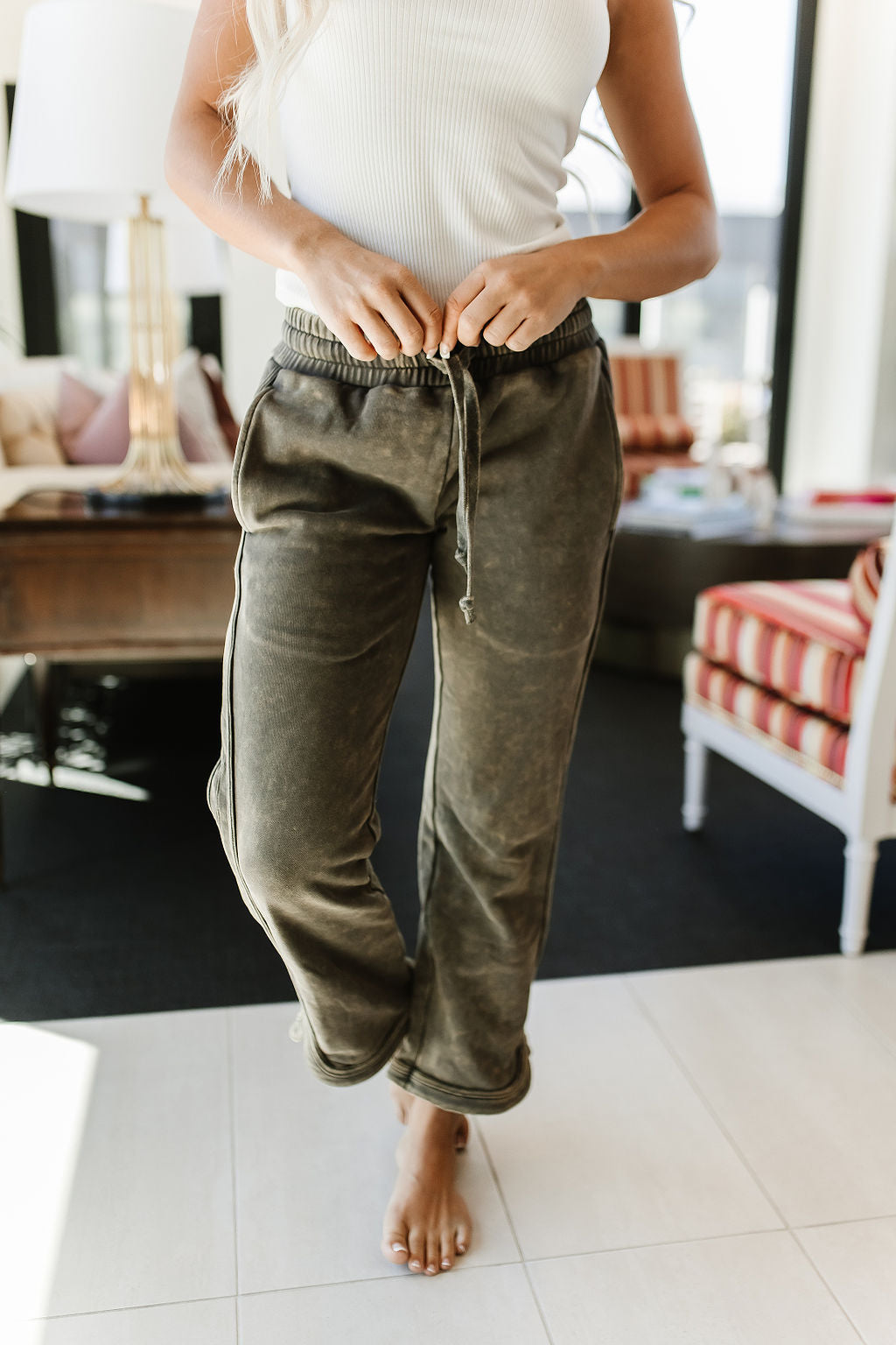 BEVIQUEEN Everyday Pant- Washed Olive