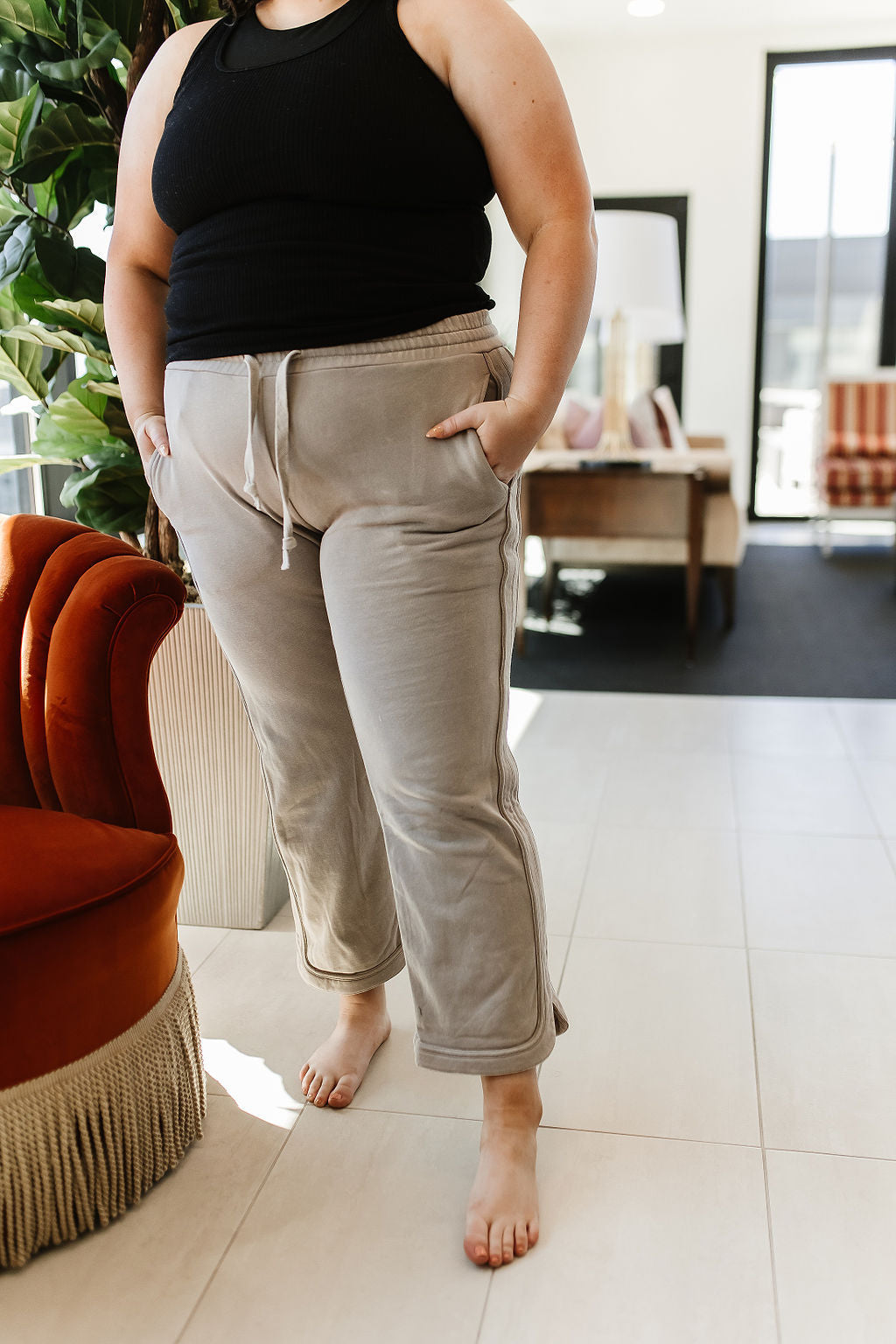 BEVIQUEEN Everyday Pant- Stone