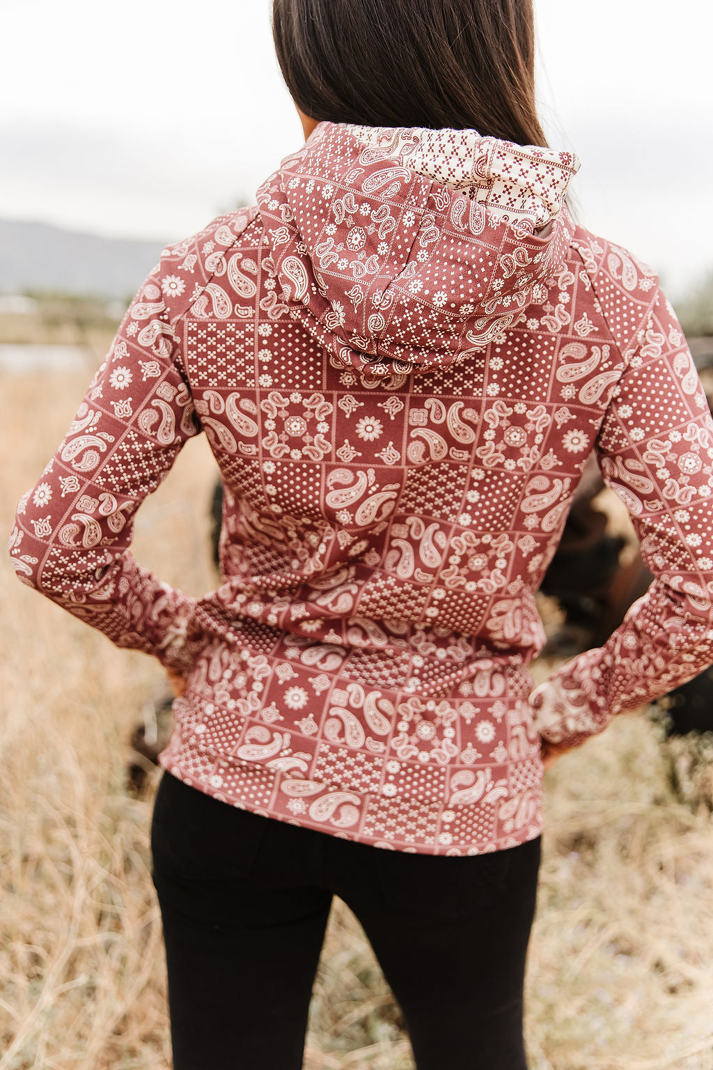BEVIQUEEN DoubleHood™ Sweatshirt - Cowboy Kisses