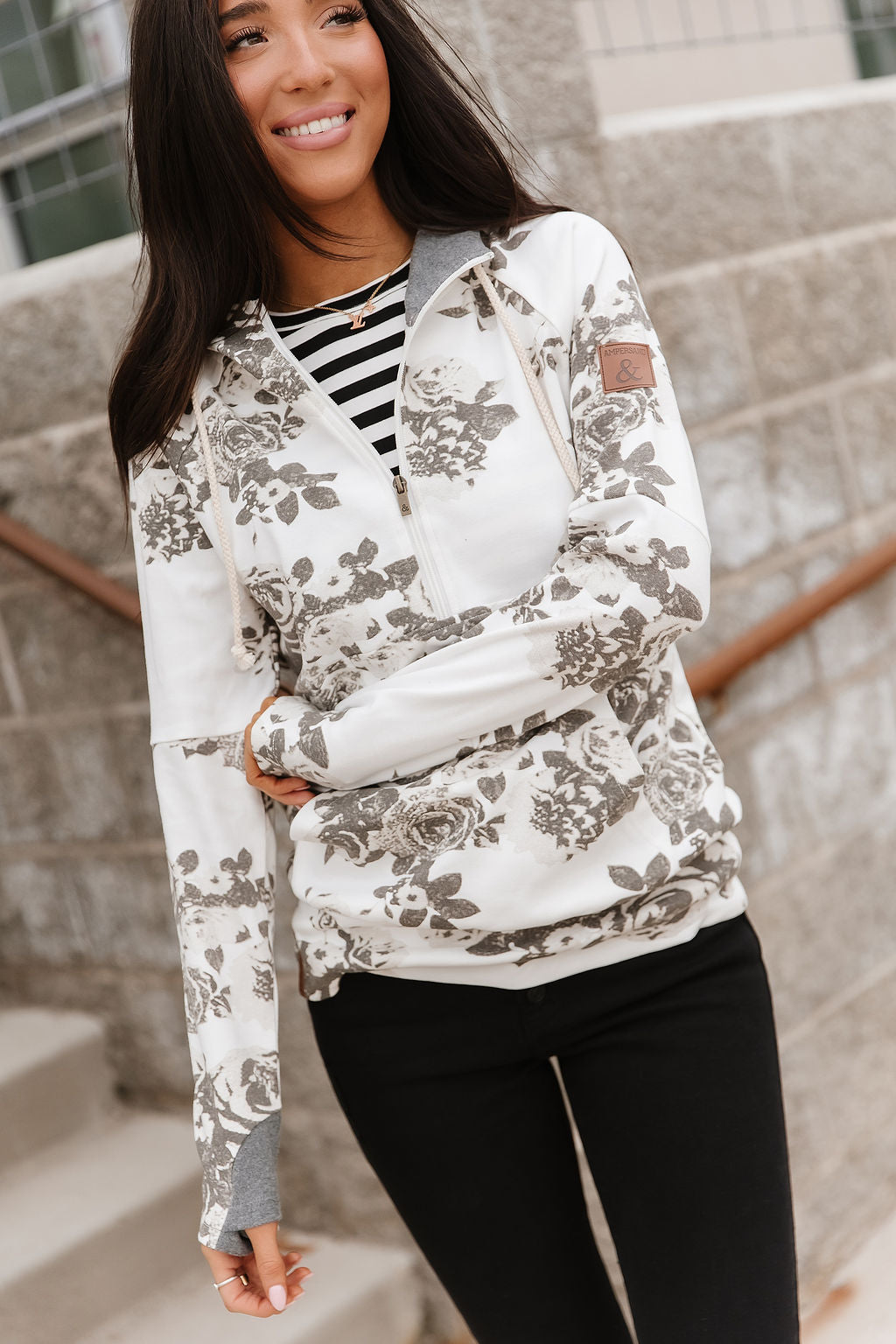 BEVIQUEEN HalfZip Sweatshirt - Chasing Moments