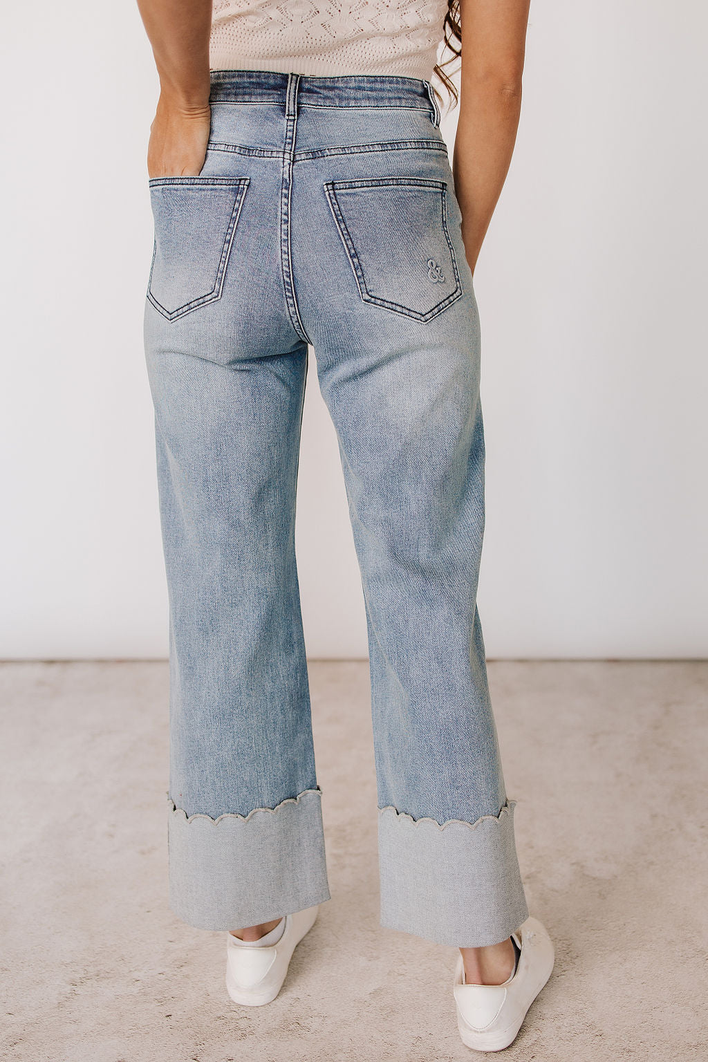 BEVIQUEEN Ampersand 606 Denim