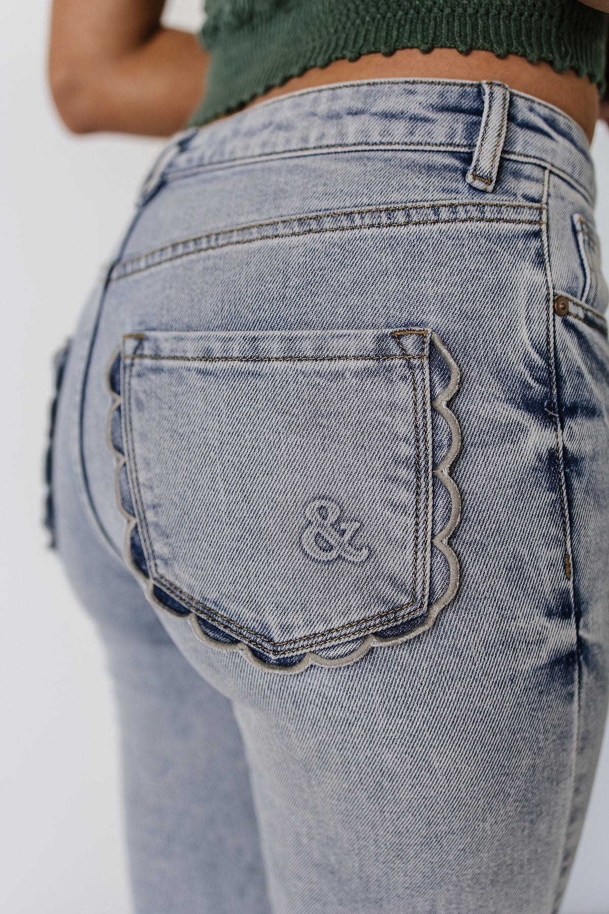 BEVIQUEEN Ampersand 310 Denim