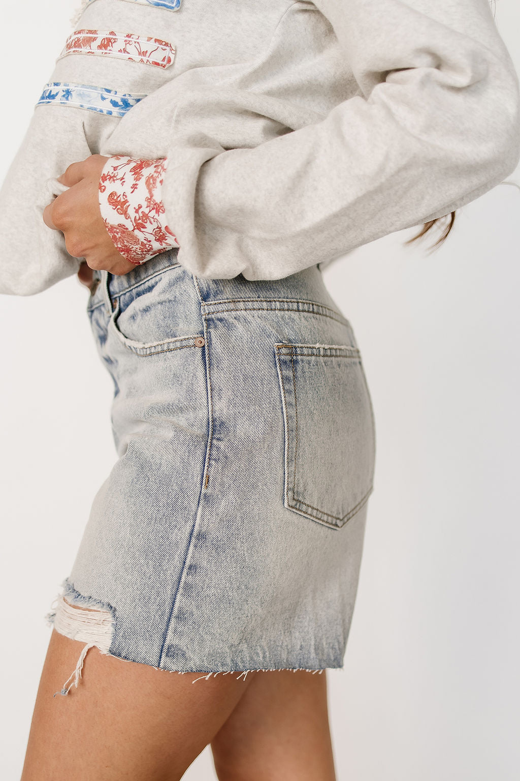 BEVIQUEEN Ampersand 410 Denim Shorts