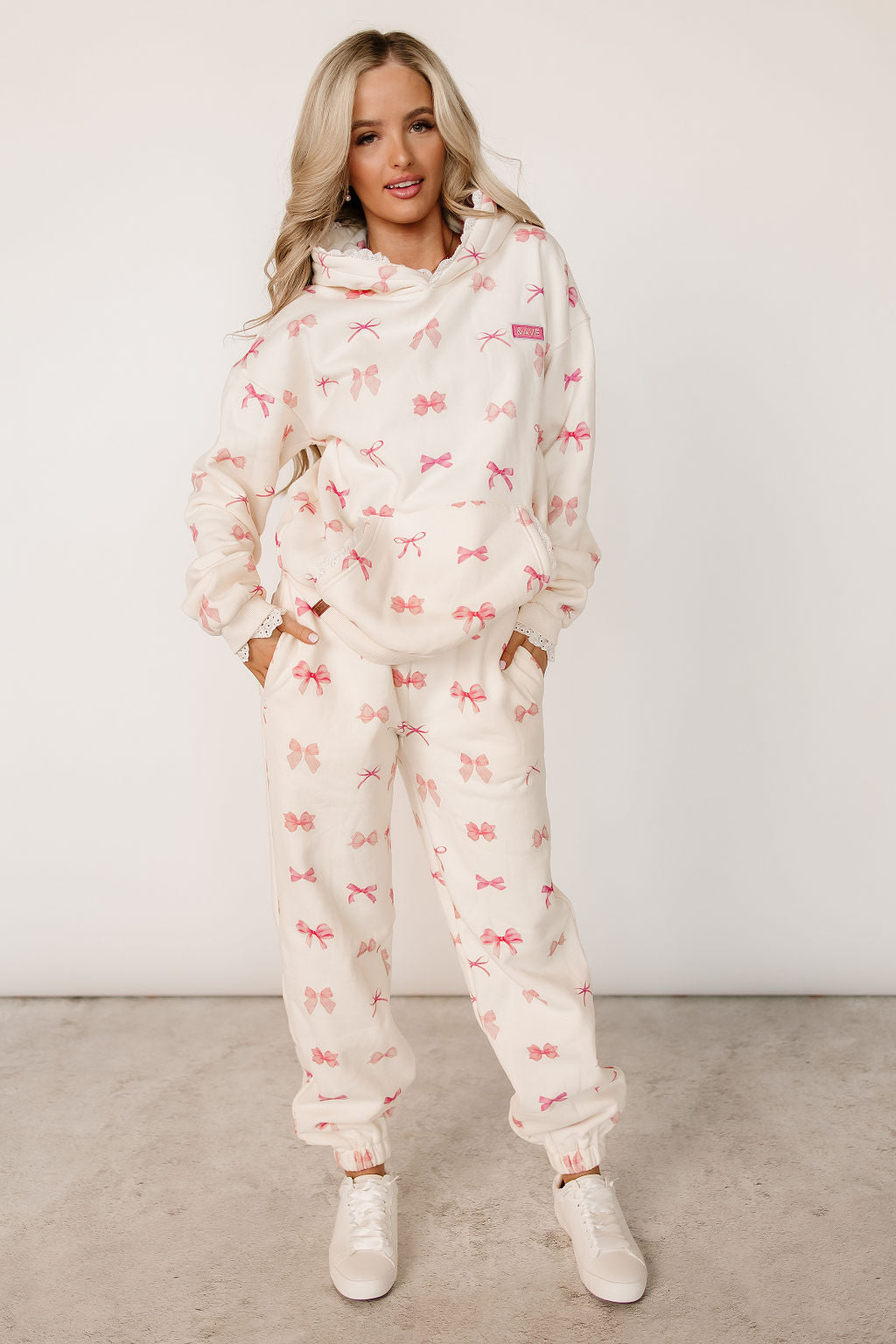 BEVIQUEEN Comfort Zone Joggers - Pretty In Pink
