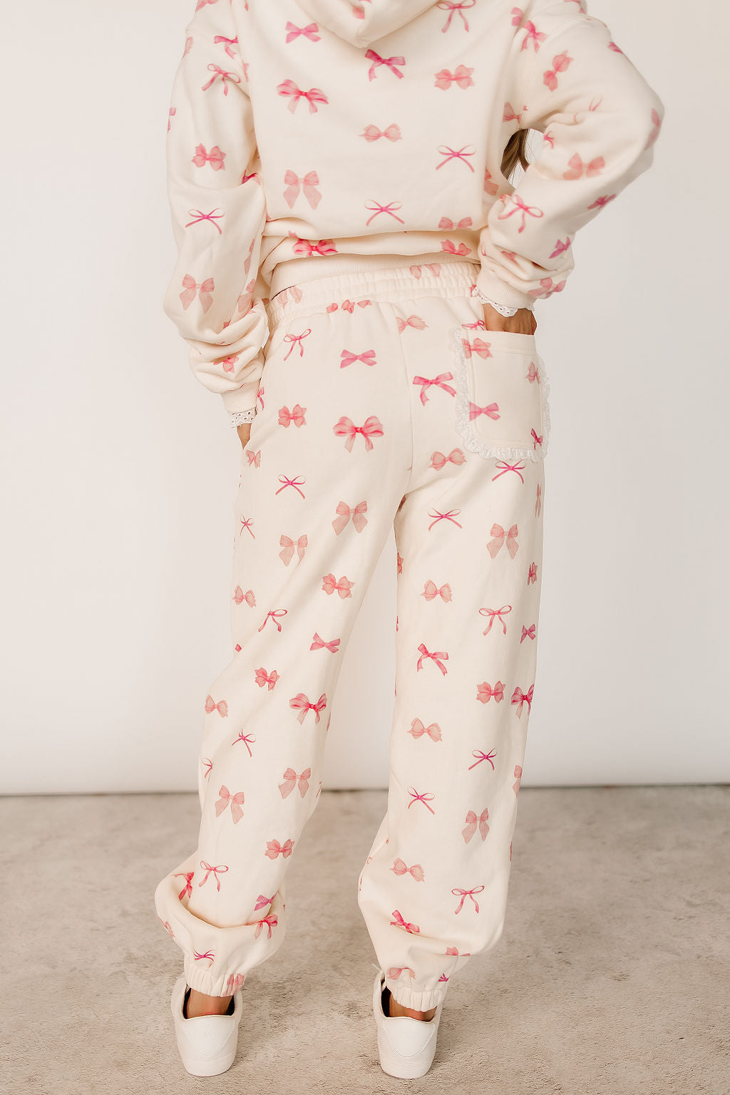 BEVIQUEEN Comfort Zone Joggers - Pretty In Pink