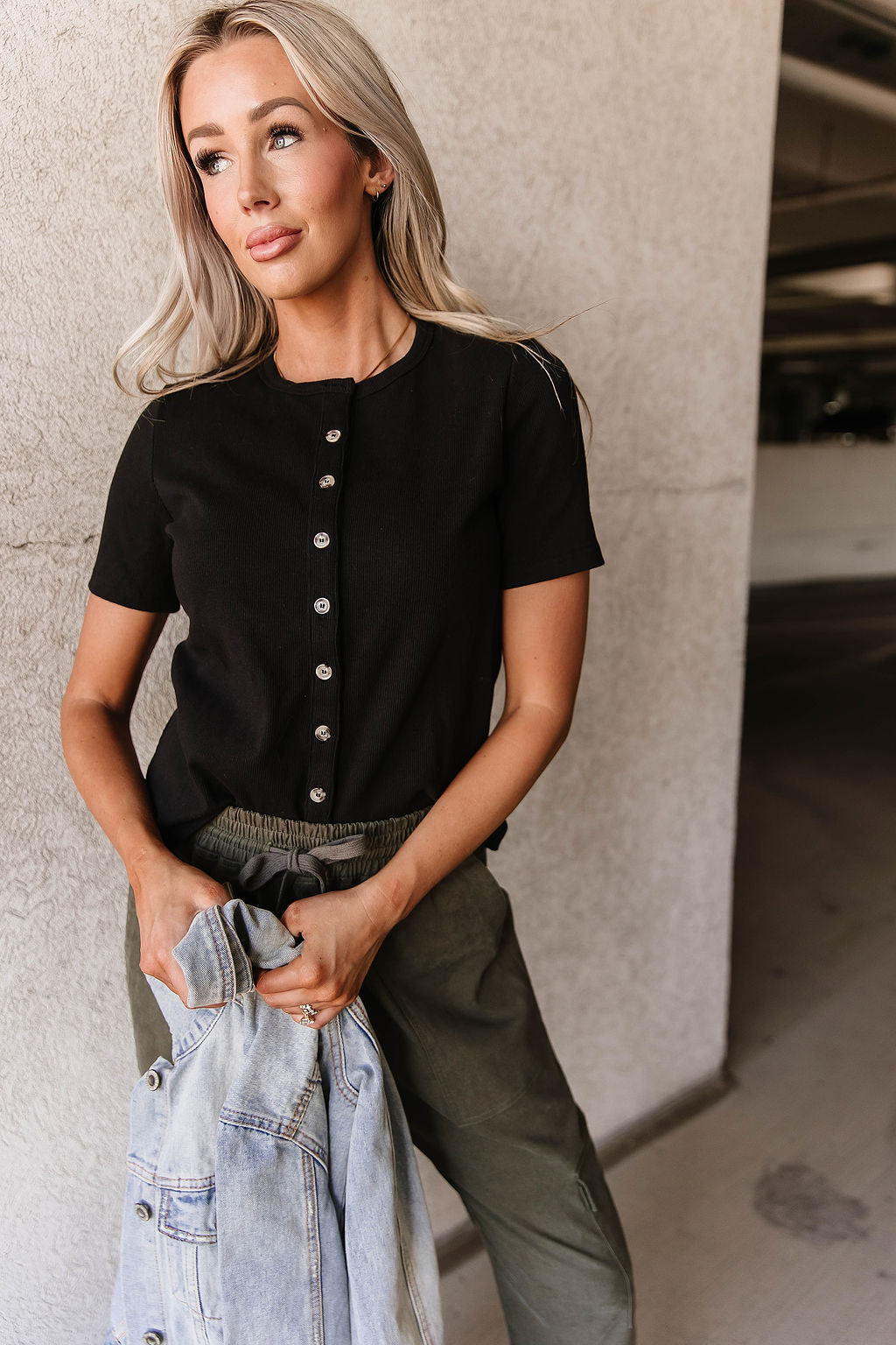 BEVIQUEEN Button Front Lulu Tee - Black