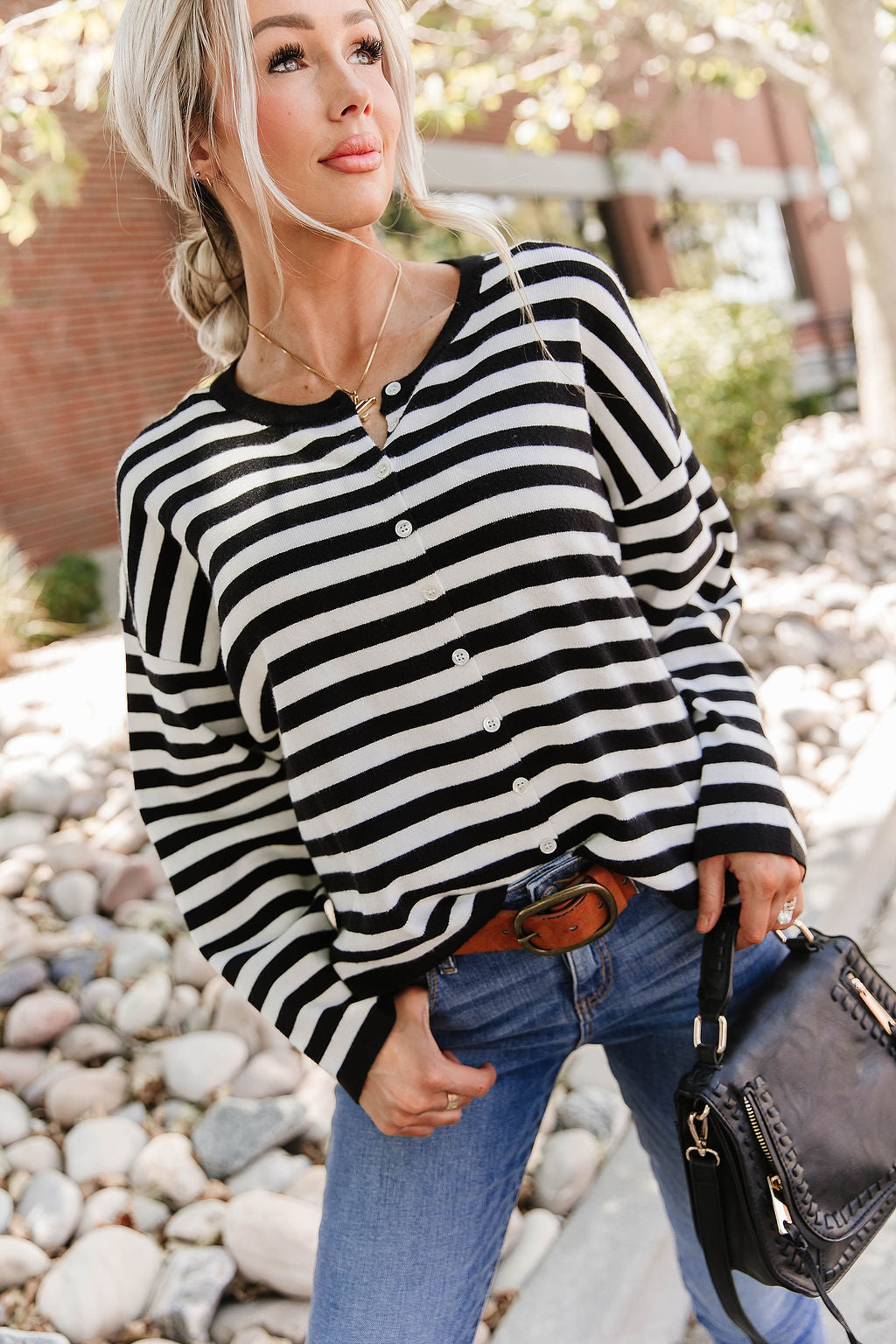 BEVIQUEEN Classic Cardigan - Fine Lines
