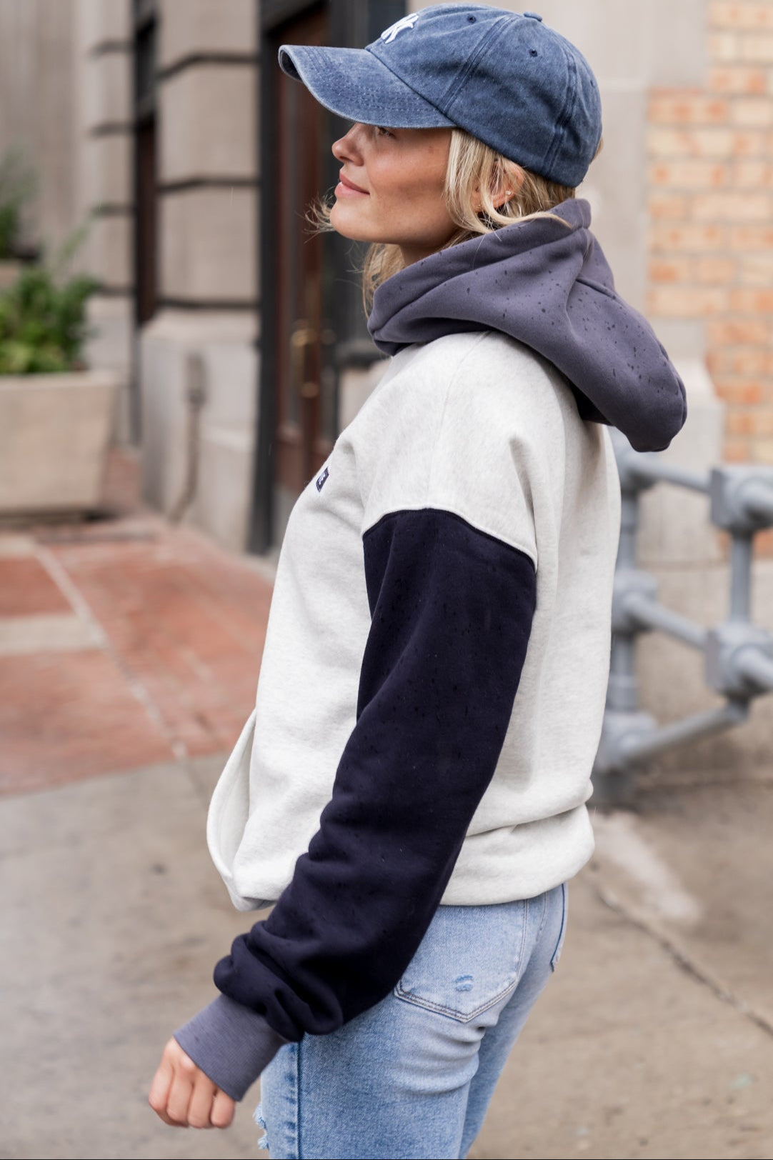 BEVIQUEEN Comfort Zone Hoodie - Goal Getter