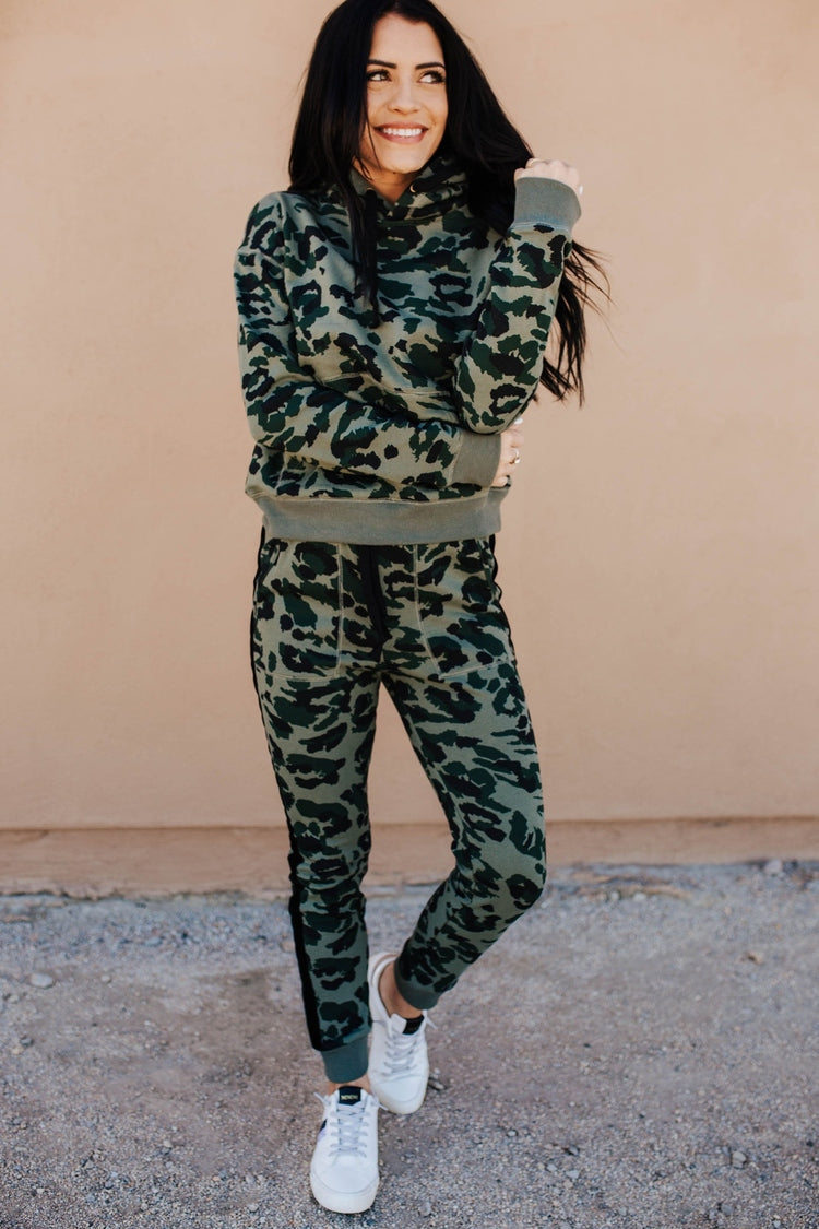 BEVIQUEEN Everyday Essential Hoodie - Moss Leopard