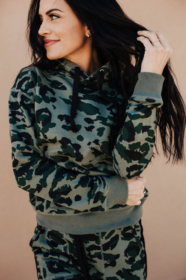 BEVIQUEEN Everyday Essential Hoodie - Moss Leopard