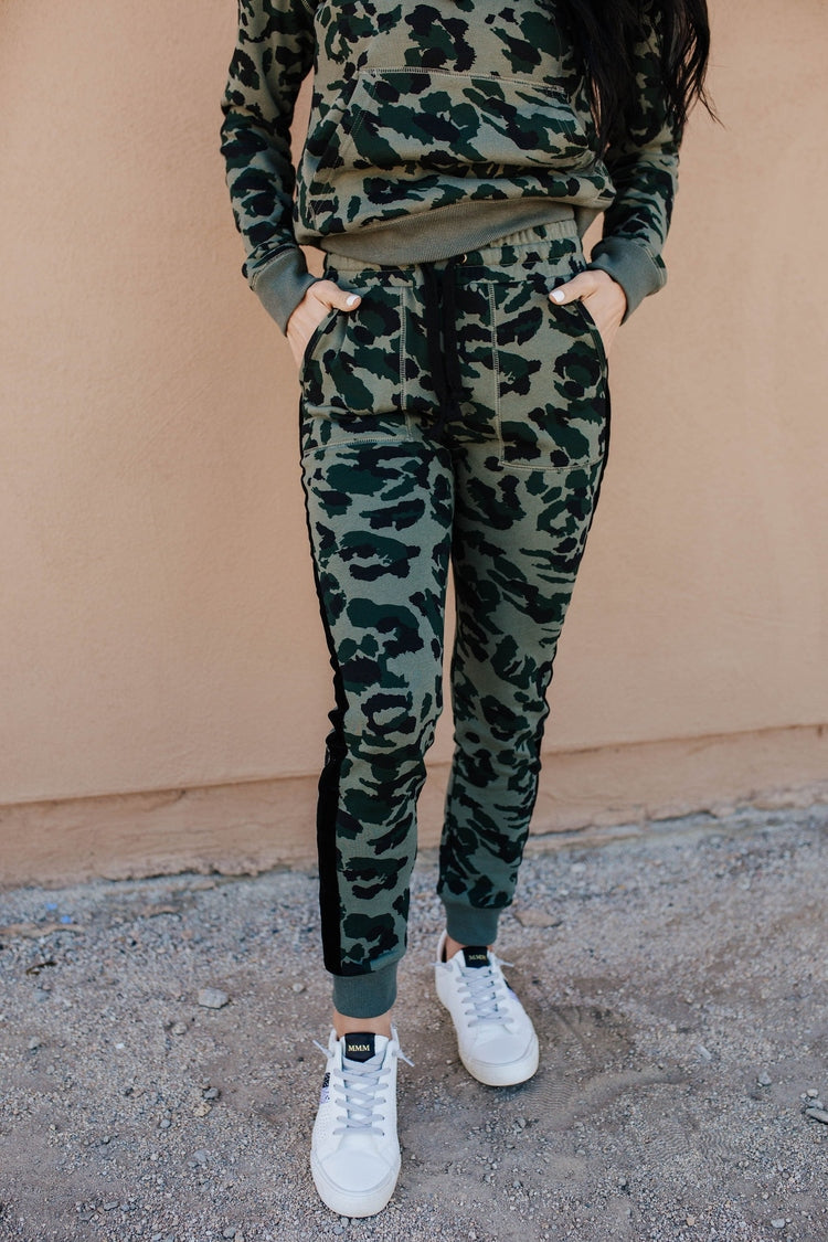 BEVIQUEEN Everyday Essential Joggers- Moss Leopard