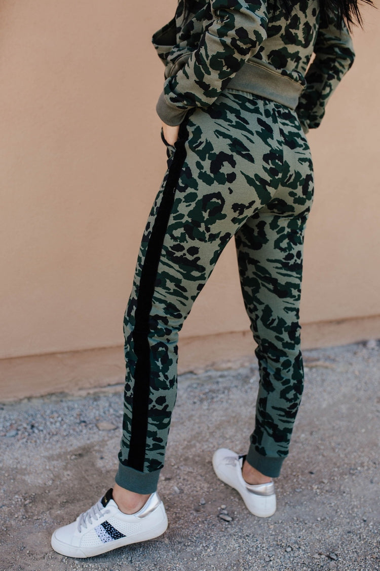 BEVIQUEEN Everyday Essential Joggers- Moss Leopard