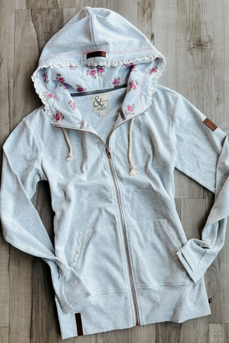 BEVIQUEEN FullZip Sweatshirt - Morning Mist