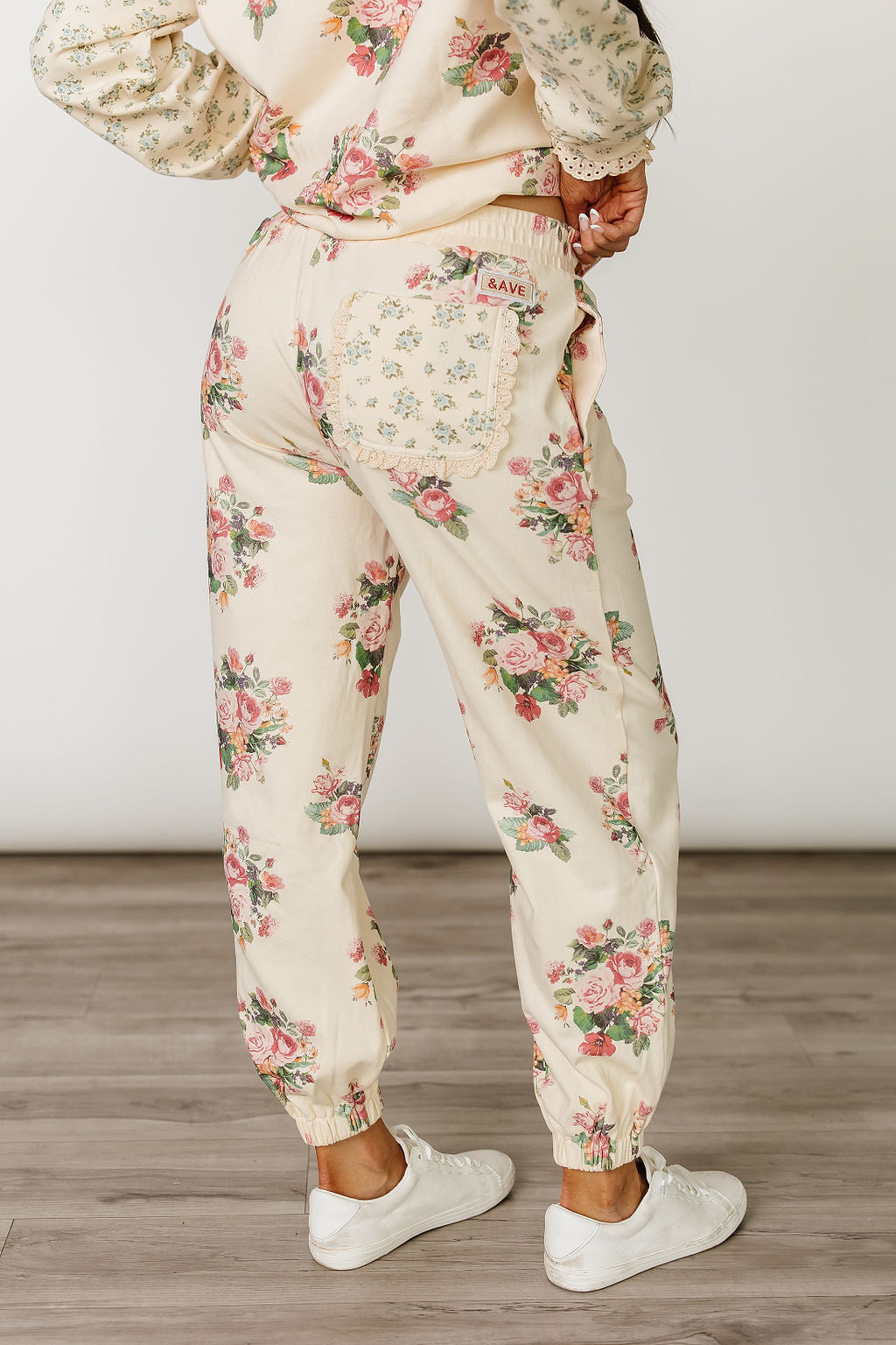 BEVIQUEEN Lace Pocket Joggers - Golden Hour Garden