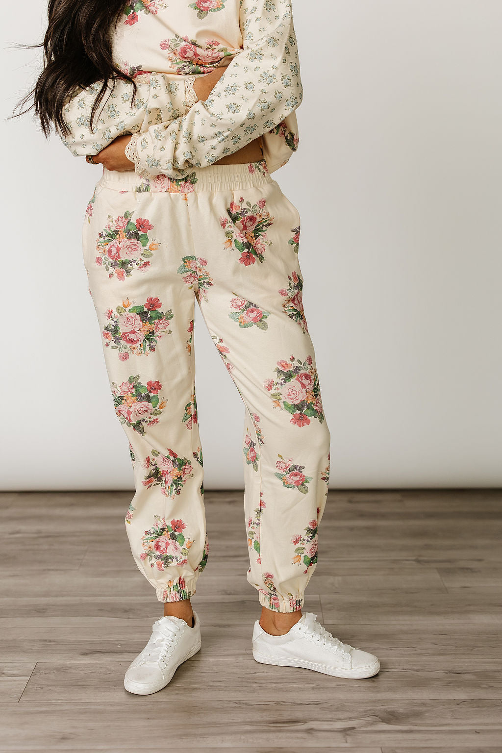 BEVIQUEEN Lace Pocket Joggers - Golden Hour Garden