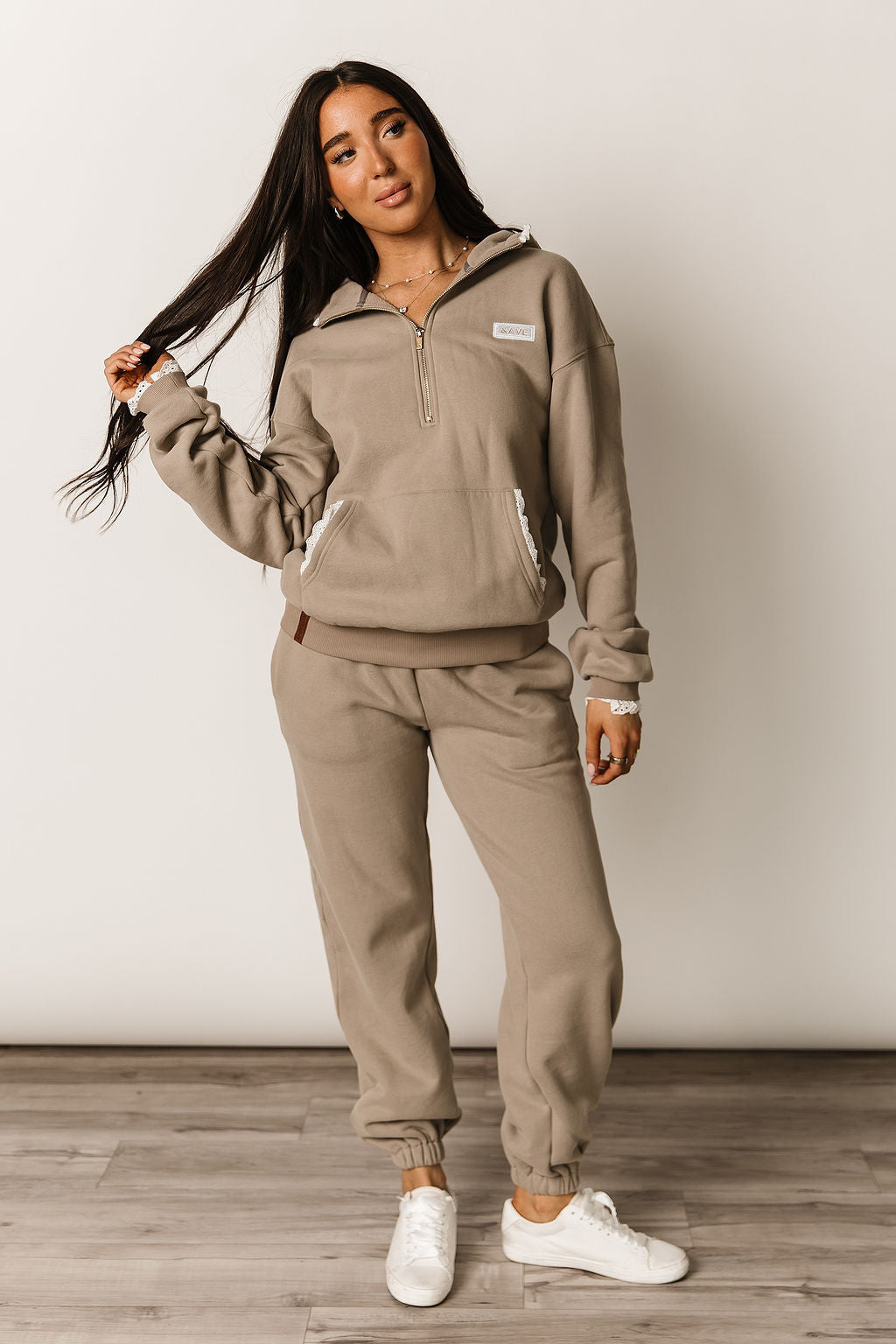 BEVIQUEEN Comfort Zone Joggers - Mocha Lace