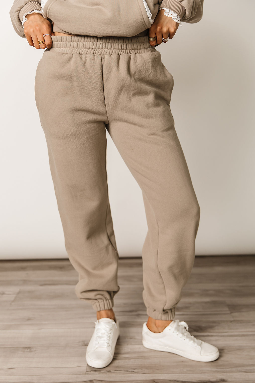 BEVIQUEEN Comfort Zone Joggers - Mocha Lace
