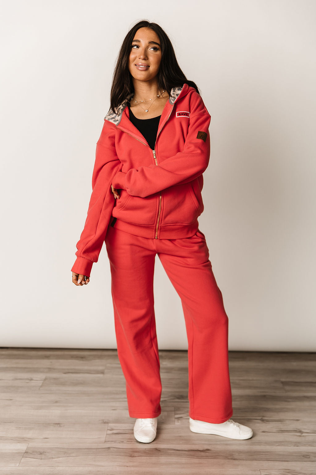BEVIQUEEN Comfort Zone FullZip - Natural Instincts