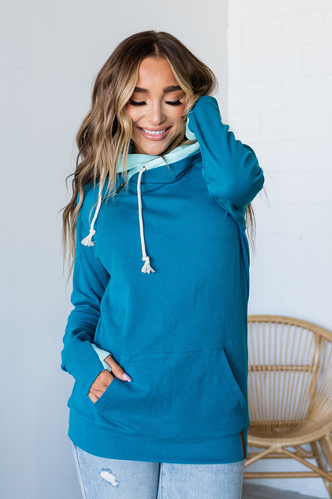 BEVIQUEEN Basic DoubleHood™ Sweatshirt - Atlanta
