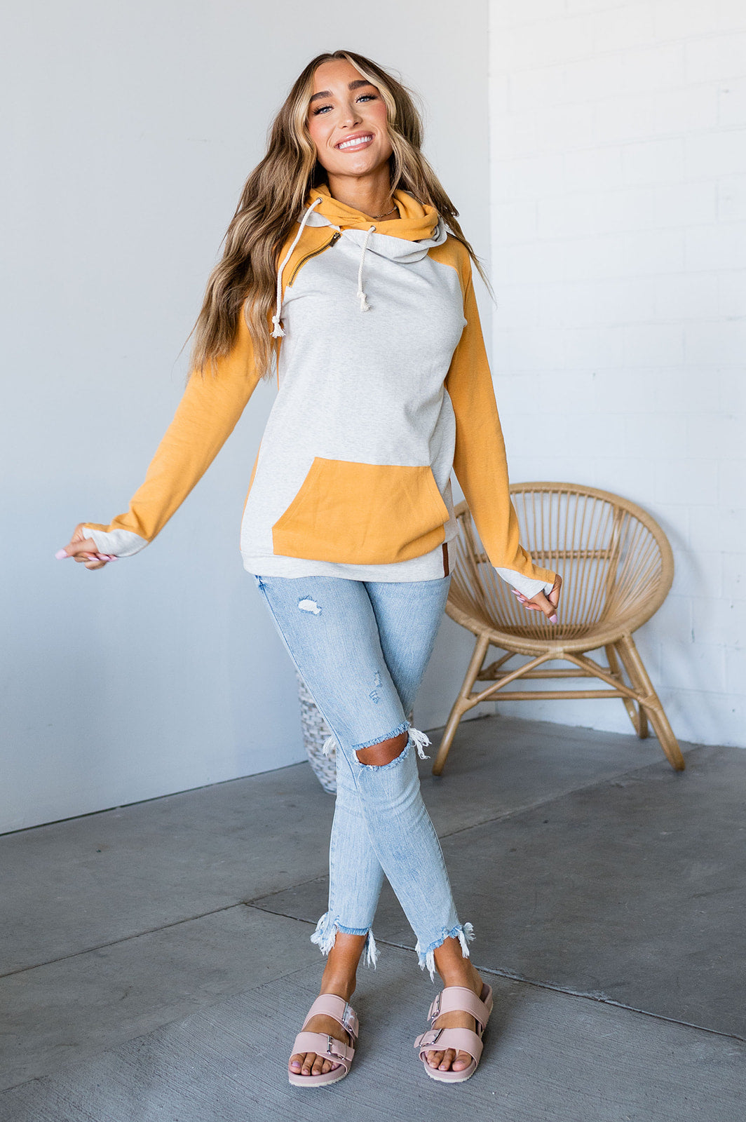 BEVIQUEEN Basic DoubleHood™ Sweatshirt - Waco