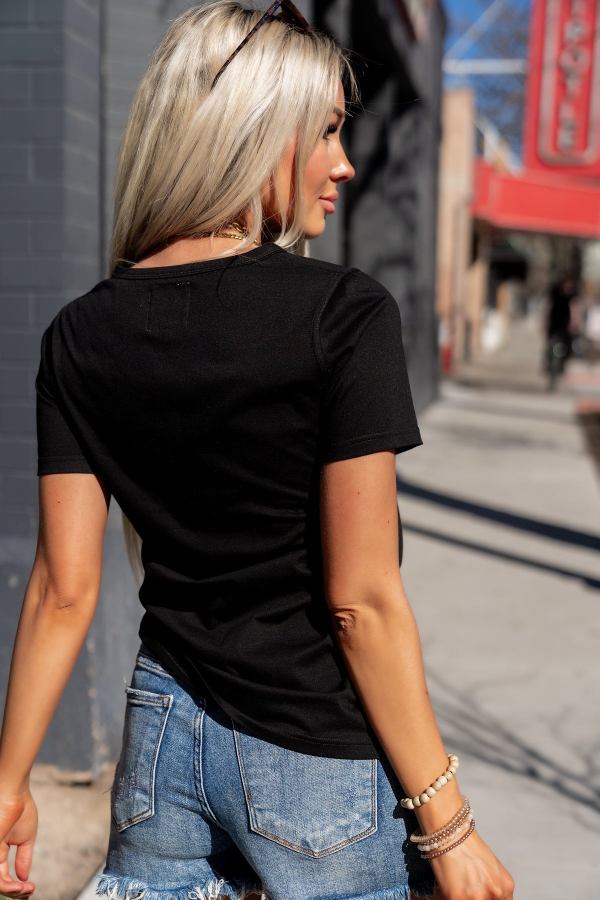 BEVIQUEEN Lulu Tee - Onyx