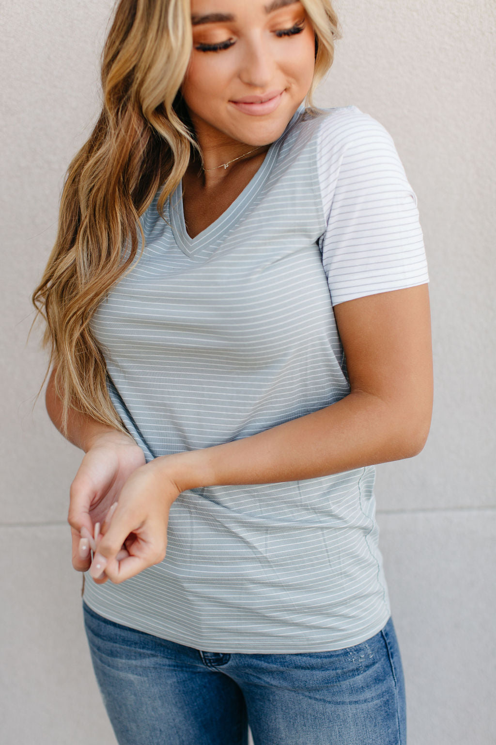 BEVIQUEEN Accent LuLu Tee - Sky Blue
