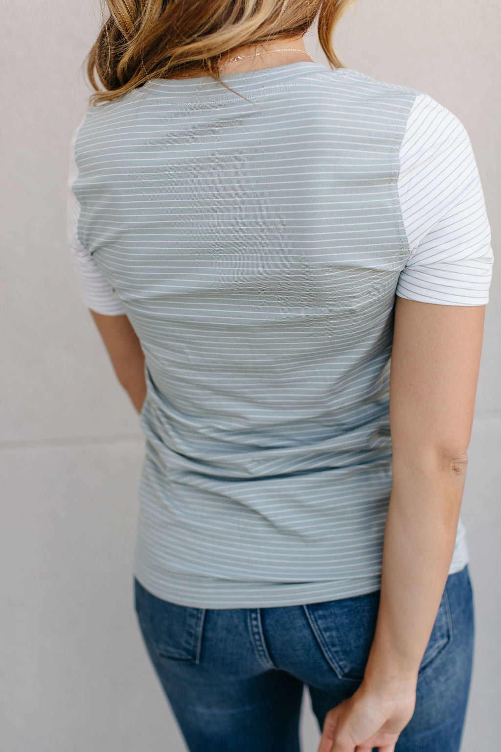 BEVIQUEEN Accent LuLu Tee - Sky Blue