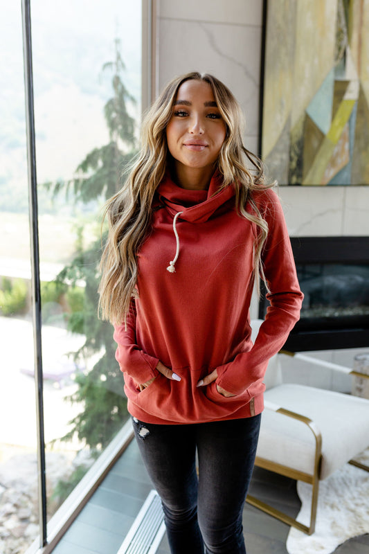 BEVIQUEEN Basic DoubleHood™ Sweatshirt - Ruby