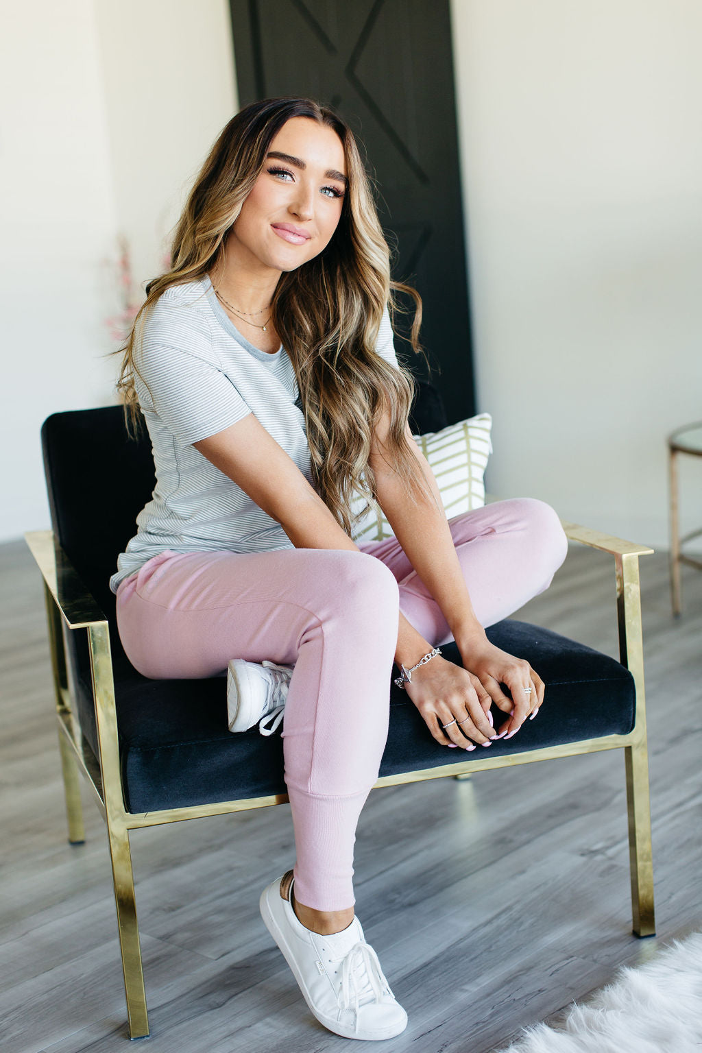 BEVIQUEEN Perfect Joggers - Pink