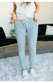 BEVIQUEEN Perfect Joggers - Ash Blue