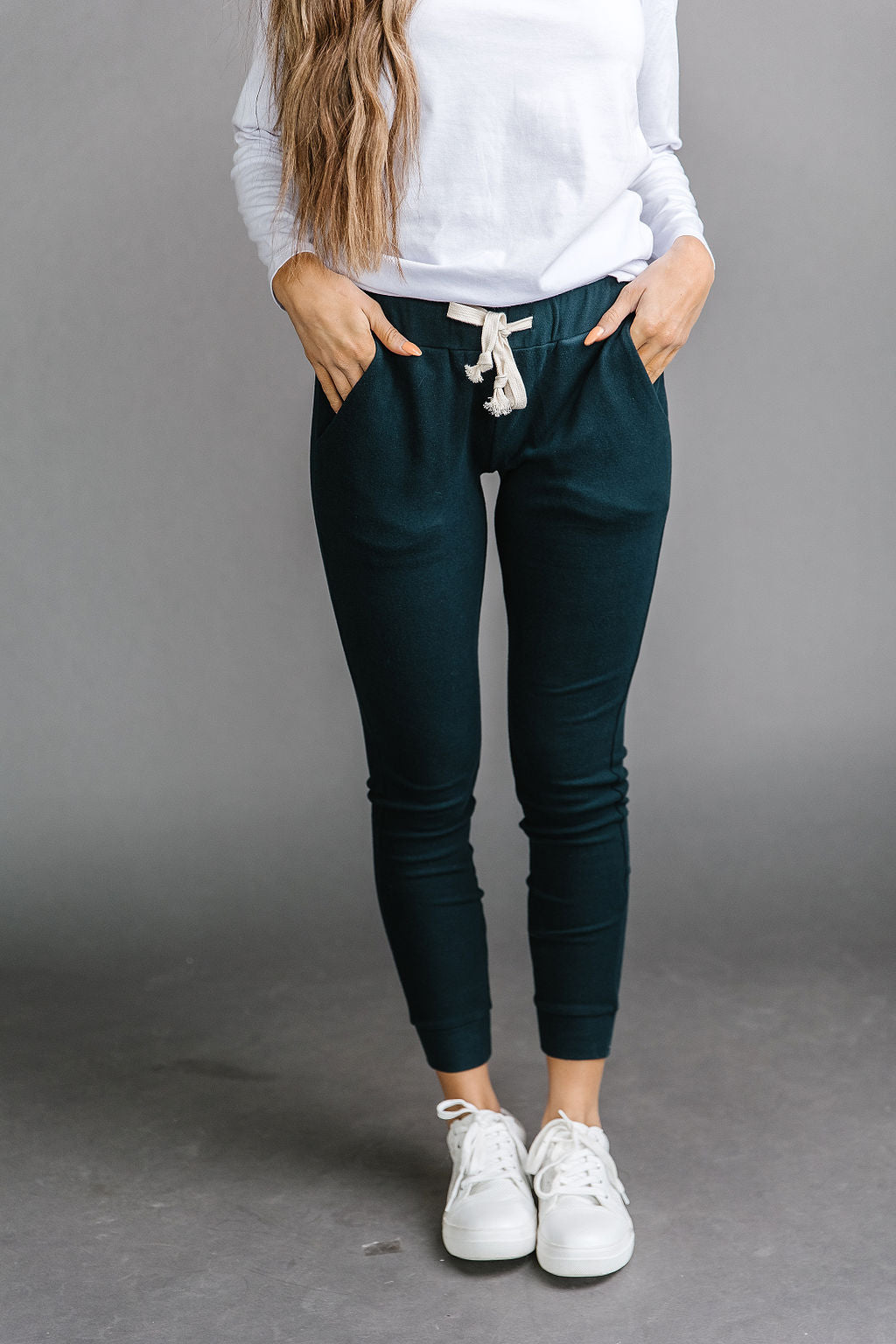BEVIQUEEN Performance Fleece Joggers- Deep Blue