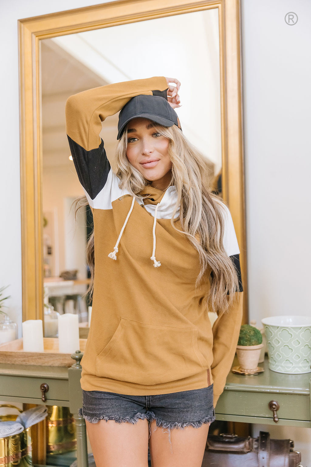 BEVIQUEEN DoubleHood™ Sweatshirt - Rustic Charm