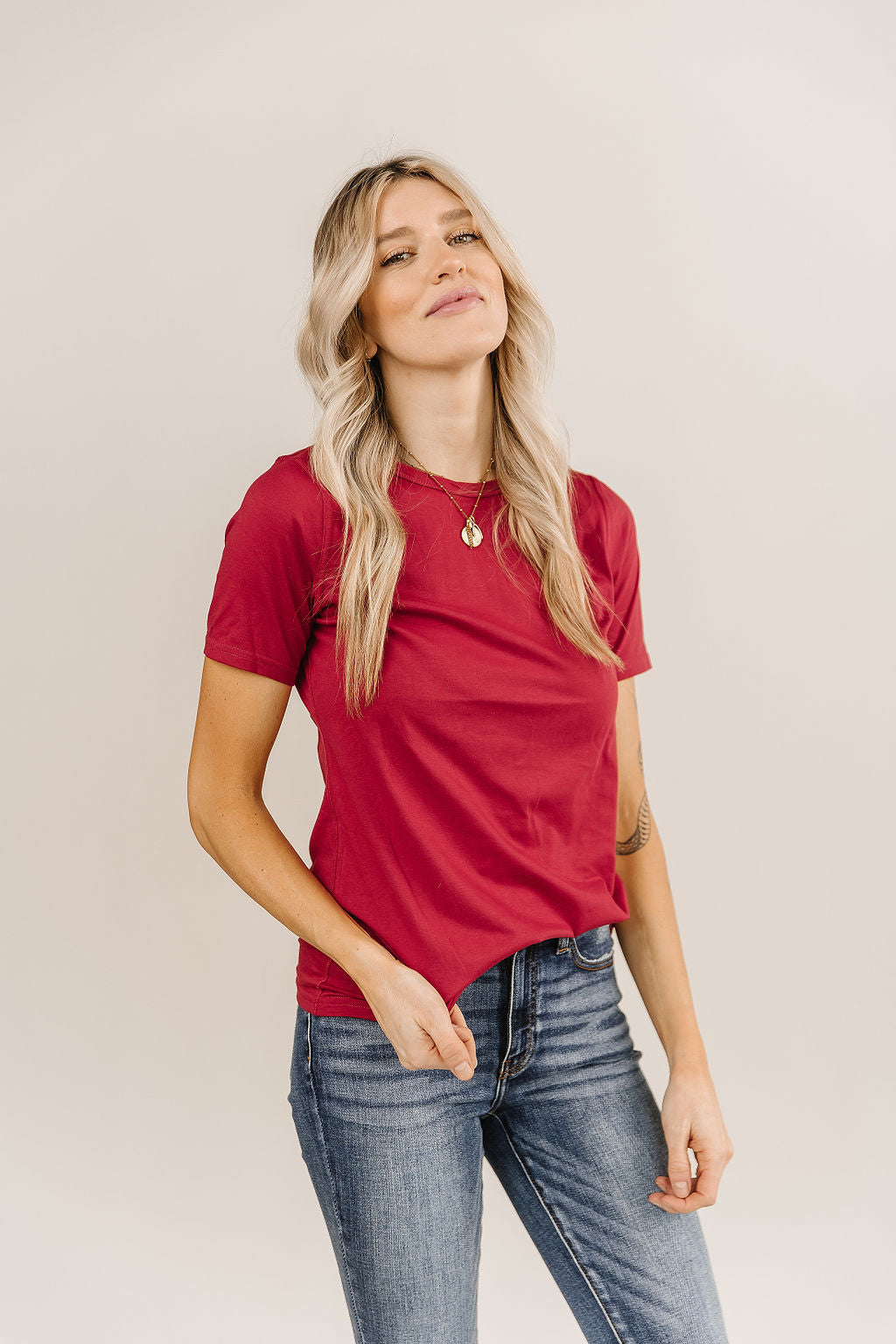 BEVIQUEEN Crew Neck Lulu Tee - Burgundy