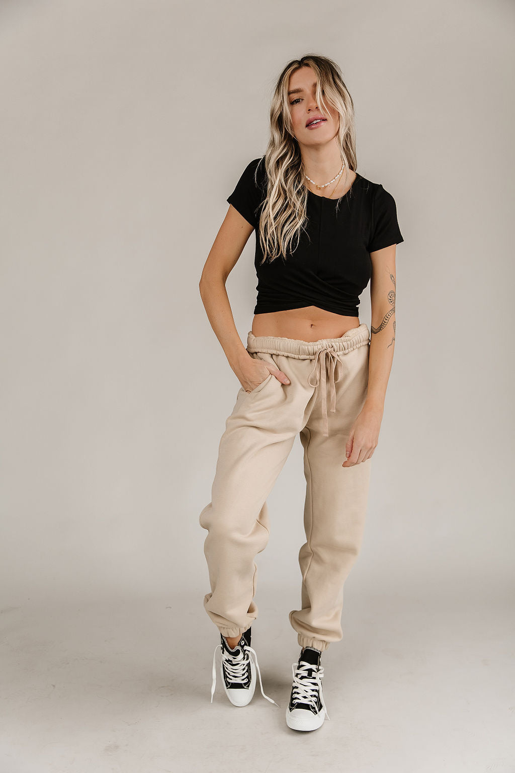 BEVIQUEEN Offline Joggers- Tan