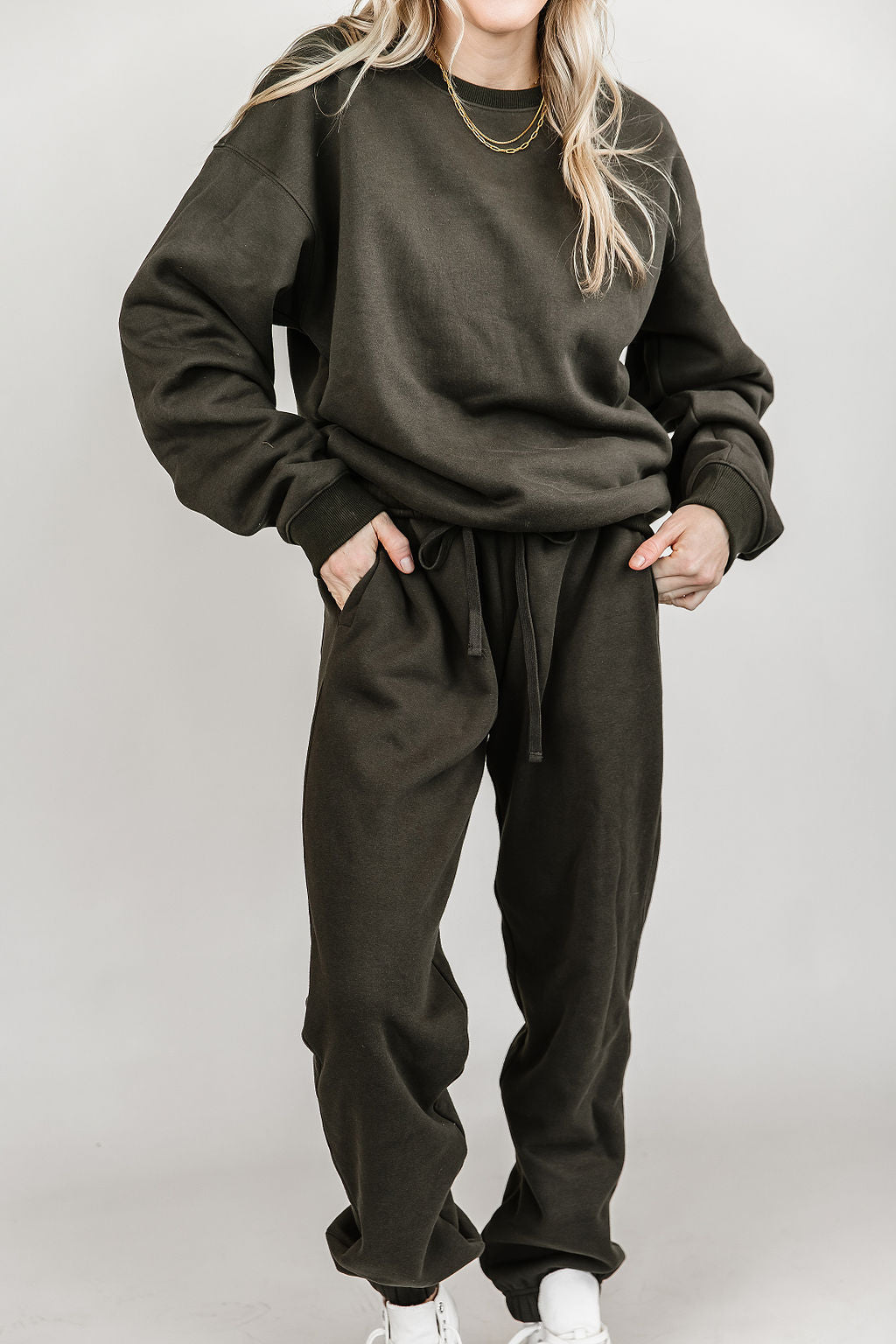 BEVIQUEEN Offline Pullover- Dark Pine