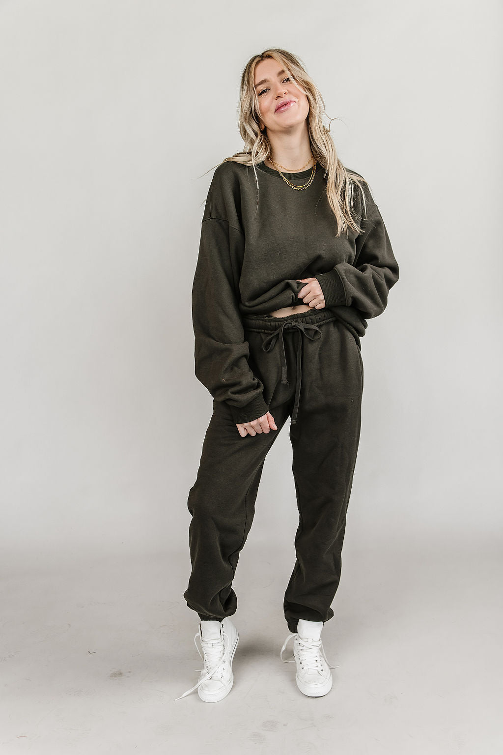 BEVIQUEEN Offline Pullover- Dark Pine