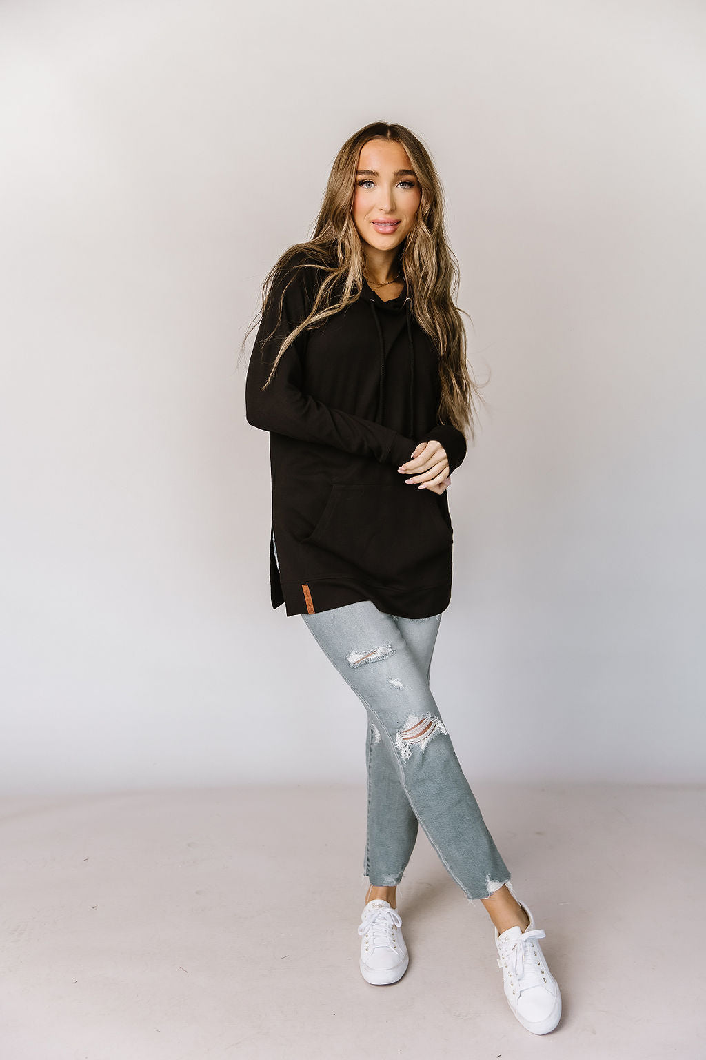 BEVIQUEEN Sideslit Hoodie - Blackout