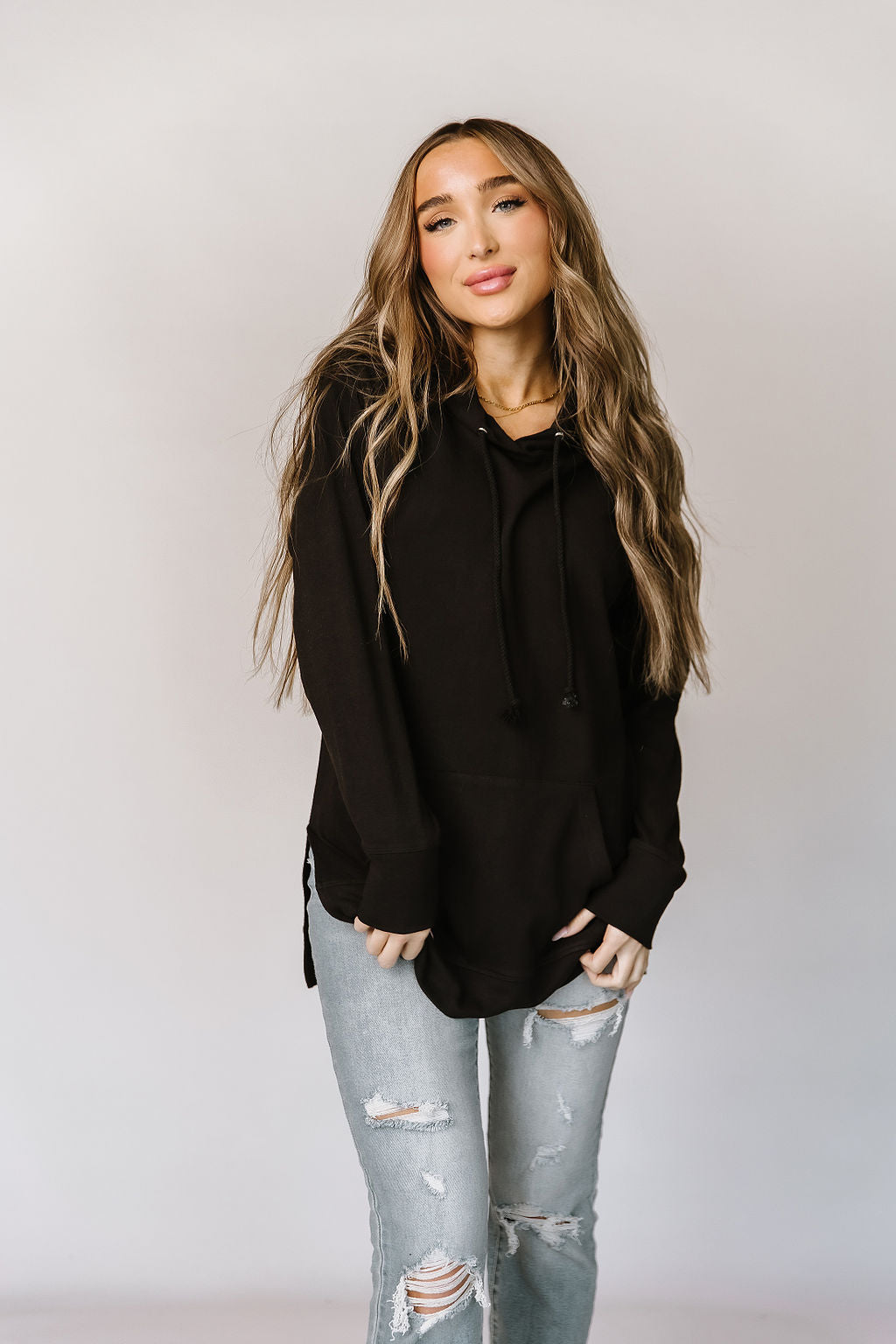 BEVIQUEEN Sideslit Hoodie - Blackout