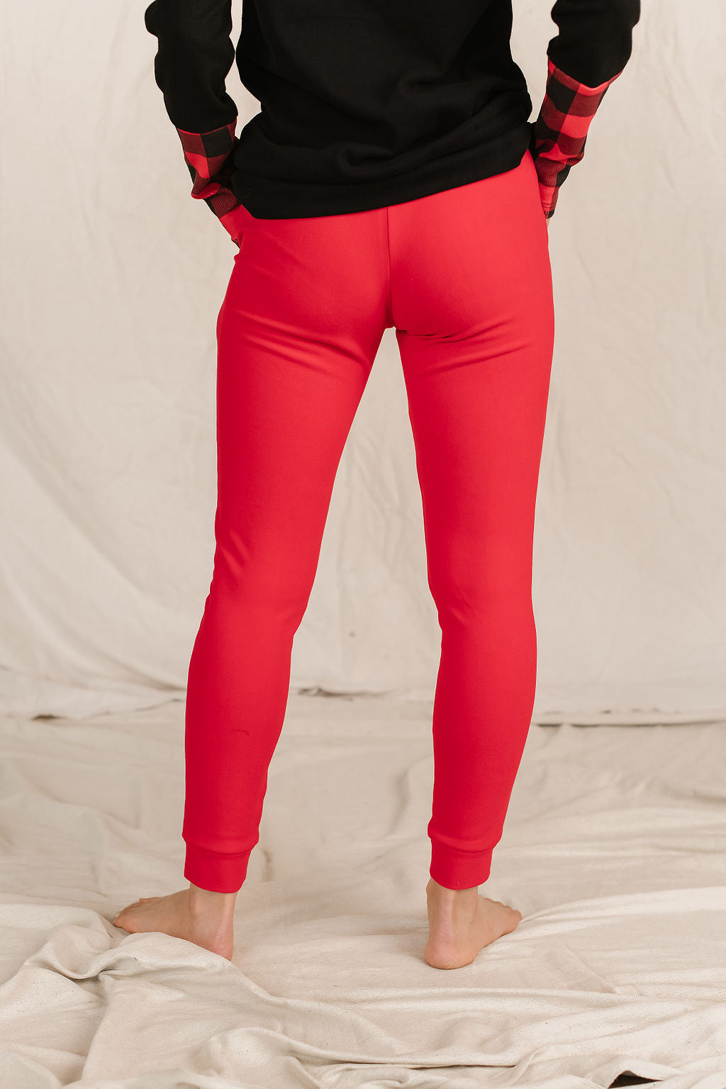 BEVIQUEEN Performance Fleece Joggers - Candy Apple
