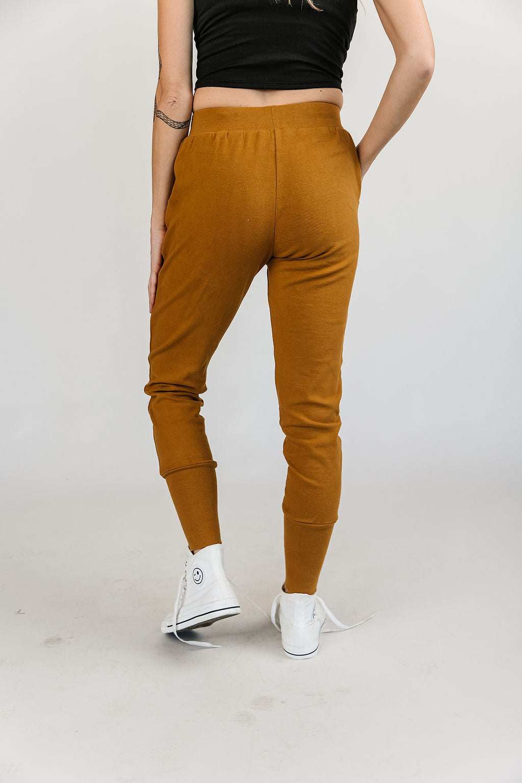 BEVIQUEEN New & Improved Joggers- Ginger Snap