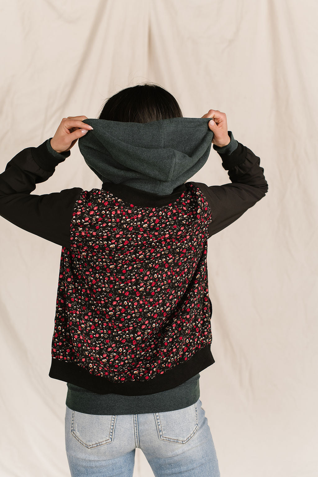 BEVIQUEEN Bomber Jacket - Kiss Goodnight