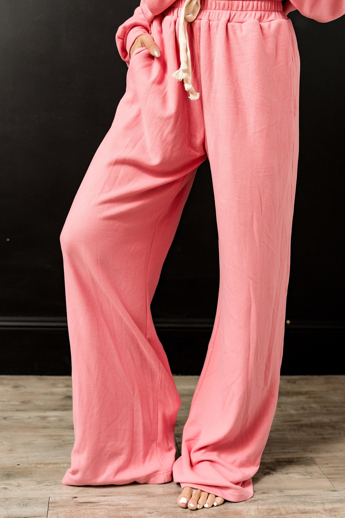 BEVIQUEEN Performance Fleece Free Time Wide Leg Comf - Pink Tulip